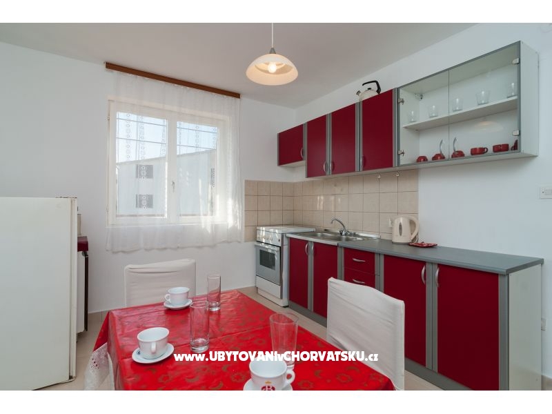 Apartment Renata – Ferienwohnung Podstrana, Kroatien – Foto 1