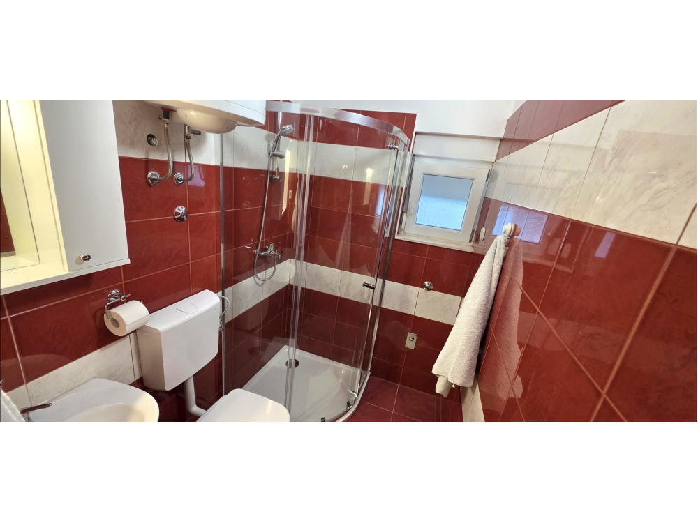 Apartmaji Dinko - Podstrana Hrva�ka