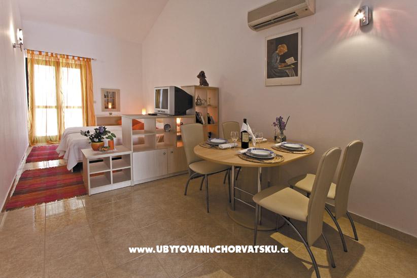 Appartements Gusic – Ferienwohnung Podstrana, Kroatien – Foto 2