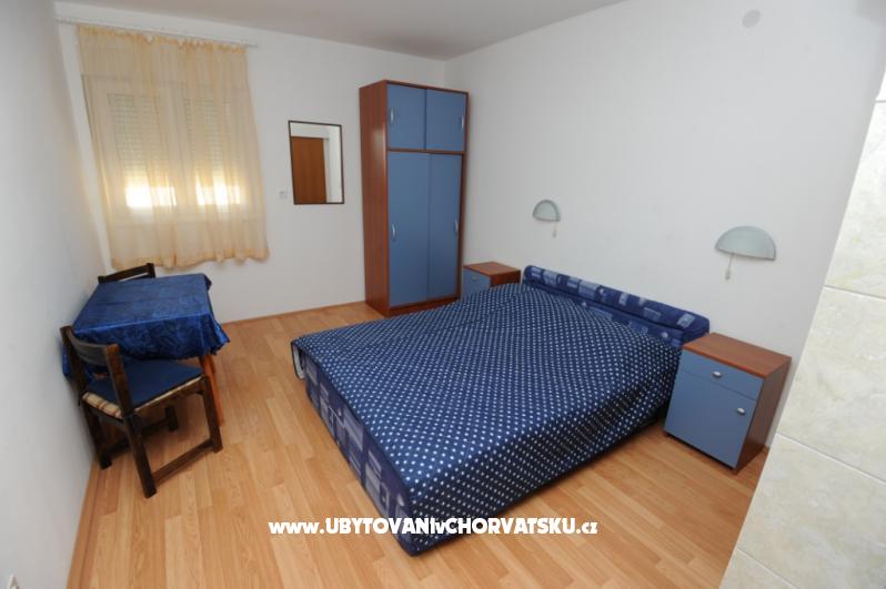 Appartements Božiković – Ferienwohnung Podstrana, Kroatien – Foto 1