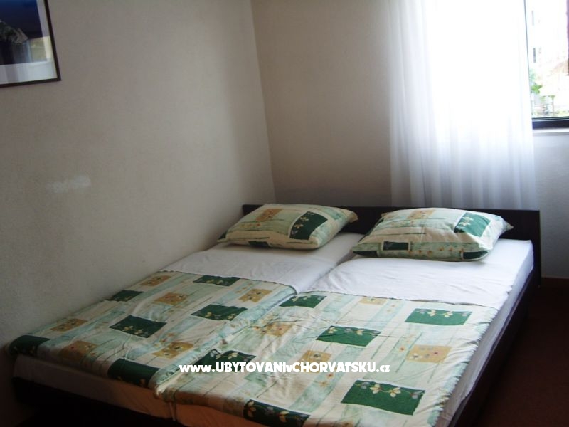 Villa with garden – Ferienwohnung Podstrana, Kroatien – Foto 10