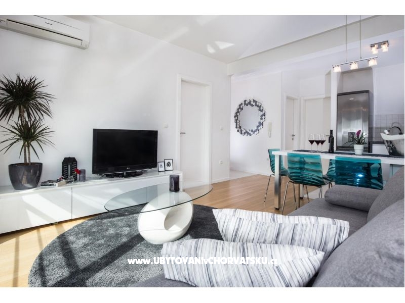 Bubbles Luxury Penthouse with jacuz – Ferienwohnung Podstrana, Kroatien – Foto 12