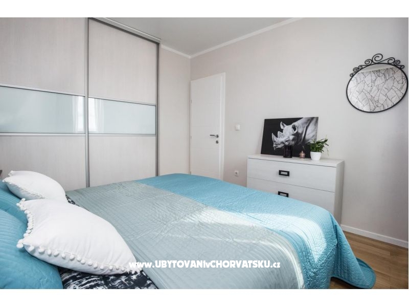 Bubbles Luxury Penthouse with jacuz – Ferienwohnung Podstrana, Kroatien – Foto 2