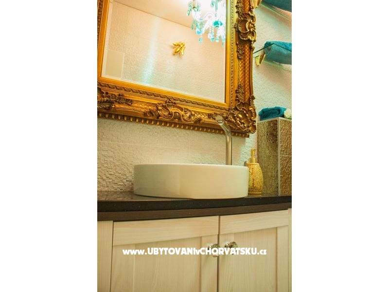 Luxury Appartement Sara – Ferienwohnung Podstrana, Kroatien – Foto 5