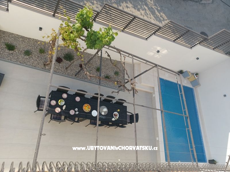 Villa Marante mit Pool – Ferienwohnung Podstrana, Kroatien – Foto 25