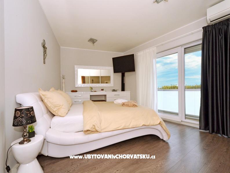 VILLA DANGELO Luxury Residence – Ferienwohnung Podstrana, Kroatien – Foto 4