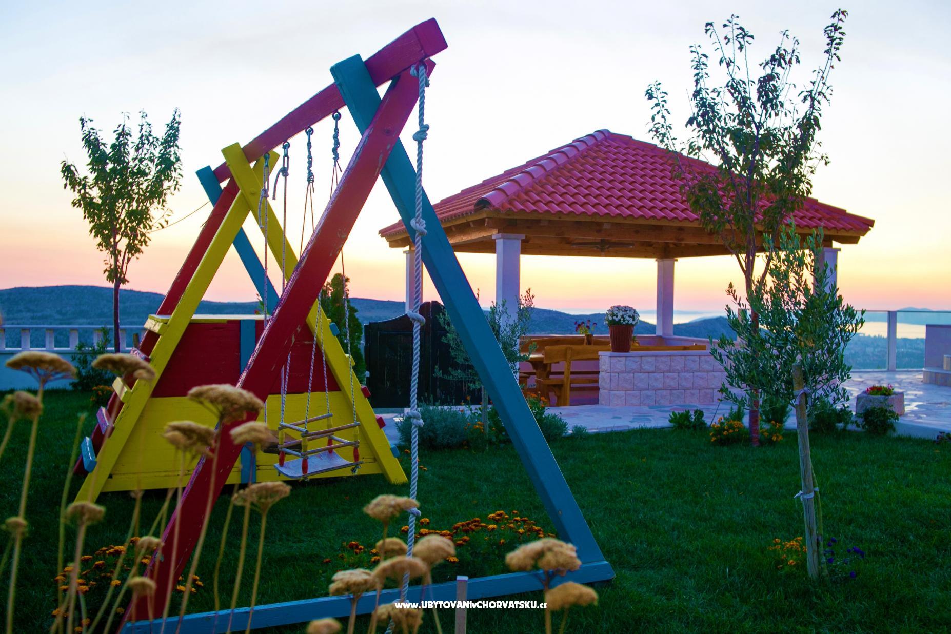 Villa Nino-Gornje Sitno – Ferienwohnung Podstrana, Kroatien – Foto 8