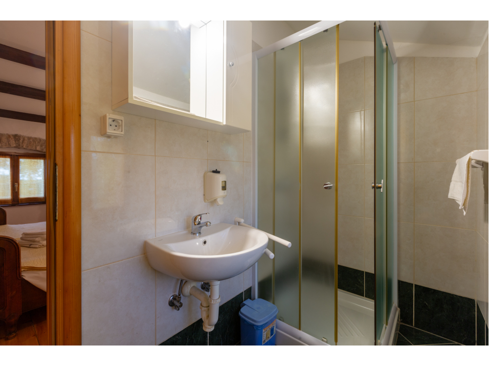 Ferienhaus Cerjani - Pore� Kroatien