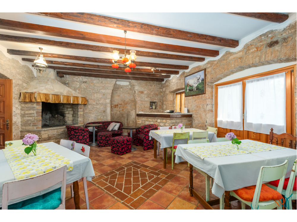 Ferienhaus Cerjani - Pore� Kroatien