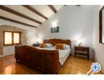 Ferienhaus Cerjani - Pore� Kroatien