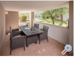 Appartements Aida - Pore Kroatien