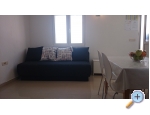 Appartements 7 m od mora - Primoten Kroatien