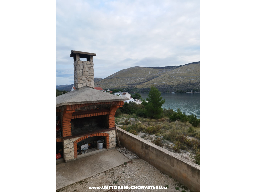 Appartementen ANTONIA - Primoten Kroati