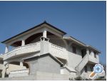 Apartmaji ANTONIA - Primoten Hrvaka