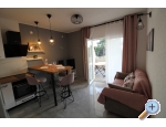 Appartements Lorento - Primoten Kroatien