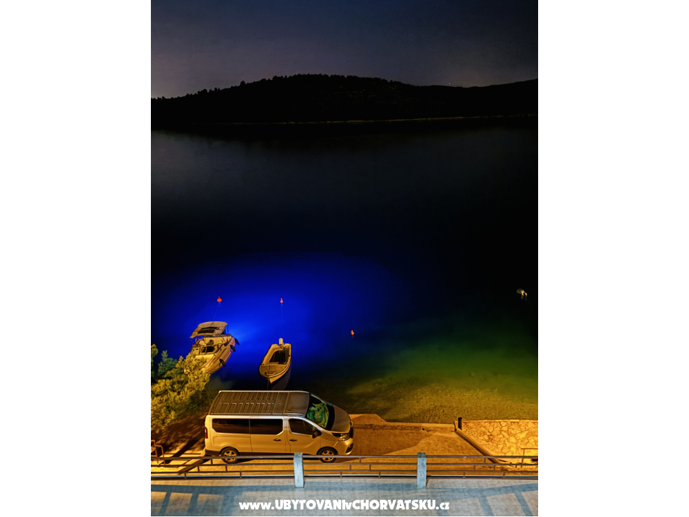 Apartmanok �arin - Primo�ten Horv�torsz�g