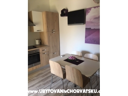 Appartements Vinko Banovac - Primoten Croatie