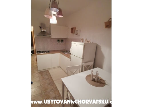 Appartements Vinko Banovac - Primoten Croatie