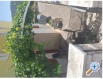 Appartements Vinko Banovac - Primoten Kroatien