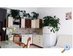 Appartements TONI I IRIS*** - Primoten Croatie