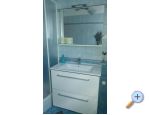 Appartements TONI I IRIS*** - Primoten Croatie
