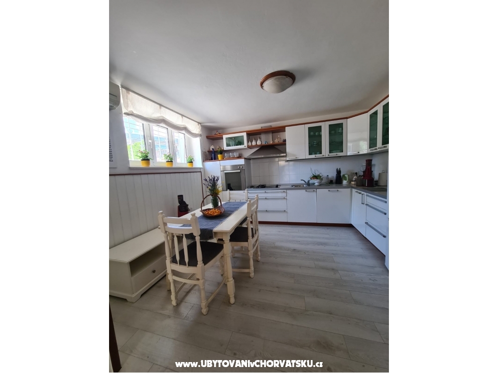 Apartmanok Zuban - Primoten Horvtorszg
