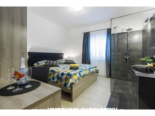 Holiday Appartements Danica **** - Primoten Croatie