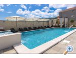 Holiday Apartmaji Danica **** - Primoten Hrvaka