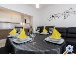 Holiday Apartmaji Danica **** - Primoten Hrvaka