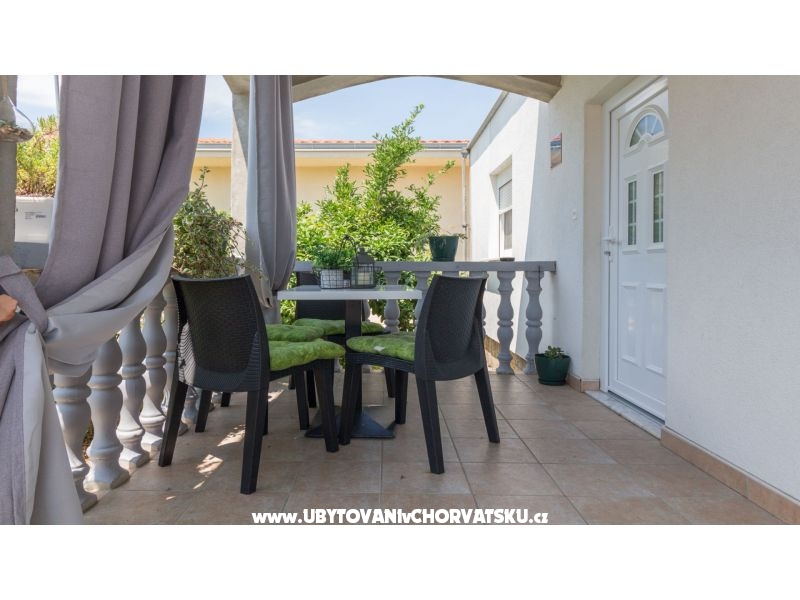 Apartment Luka – Ferienwohnung Privlaka, Kroatien – Foto 1