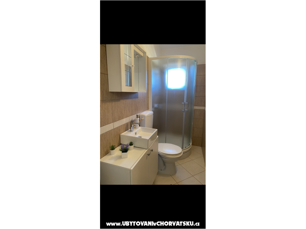 Apartmanok Lolo - Privlaka Horv�torsz�g