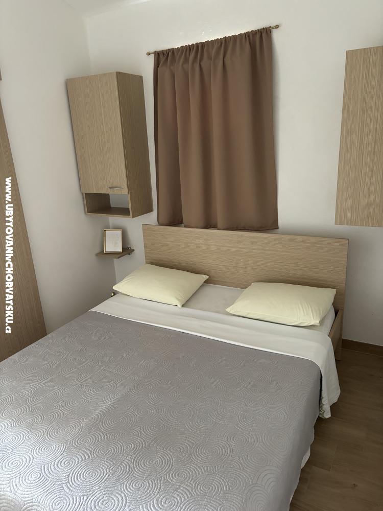 Apartmanok Lolo - Privlaka Horv�torsz�g