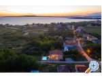 Apartmaji  Nelly - Privlaka Hrvaka