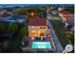 Apartmaji  Nelly - Privlaka Hrvaka