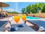 Apartmaji  Nelly - Privlaka Hrvaka