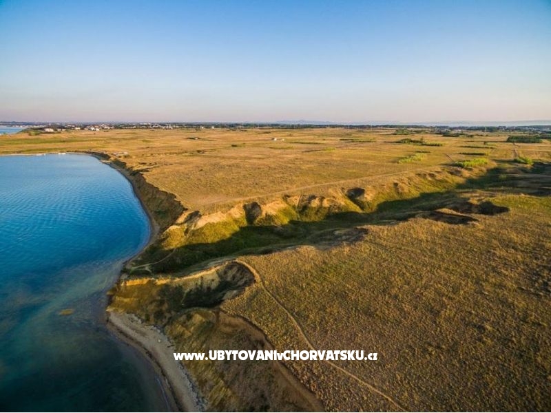 Family friendly Apt with a pool  – ubytování Privlaka, Chorvatsko – foto 11