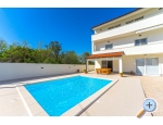 Villa Bianca - swimming pool - Privlaka Kroatien