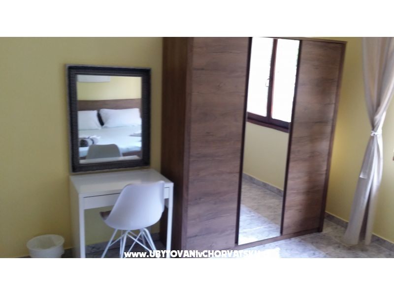 Apartment Valeria – Ferienwohnung Pula, Kroatien – Foto 3