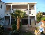 Apartmaji Villa Dolores - Pula Hrvaka