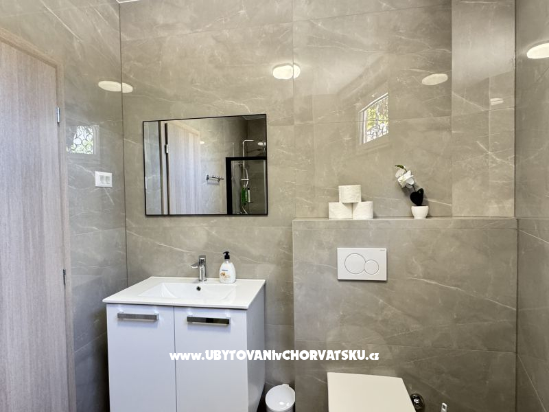 Flowers Apartm�ny Pula – foto 13