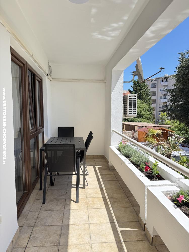 Flowers Apartmanok Pula - Pula Horv�torsz�g