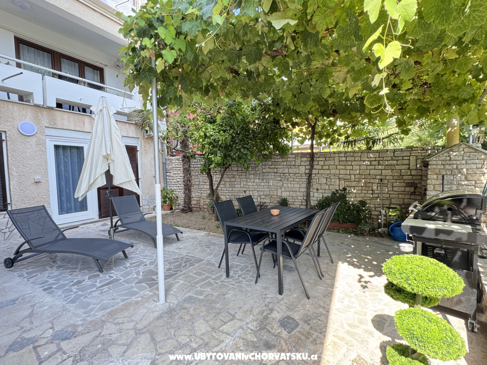 Flowers Apartmanok Pula - Pula Horv�torsz�g