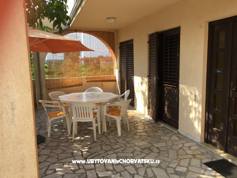 Haus Carnitia – Ferienwohnung Pula, Kroatien – Foto 2