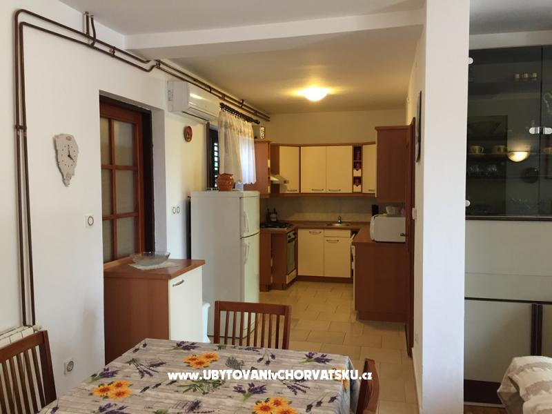 Haus Carnitia – Ferienwohnung Pula, Kroatien – Foto 4