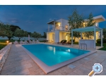 Villa Smrikve Lounge - Pula Kroatien