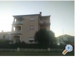 Apartmaji Damir-Julija - ostrov Rab Hrvaka
