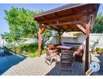 Ferienwohnungen Anny mit Pool - ostrov Rab Kroatien