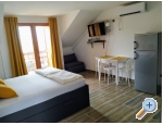 Apartmaji Md Stanii - ostrov Rab Hrvaka