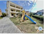 Apartmaji Piuljan - ostrov Rab Hrvaka