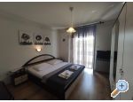 Apartmaji uvala Vardoa - ostrov Rab Hrvaka